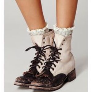 Freebird. Like New. Robertson Brimfield. Boho